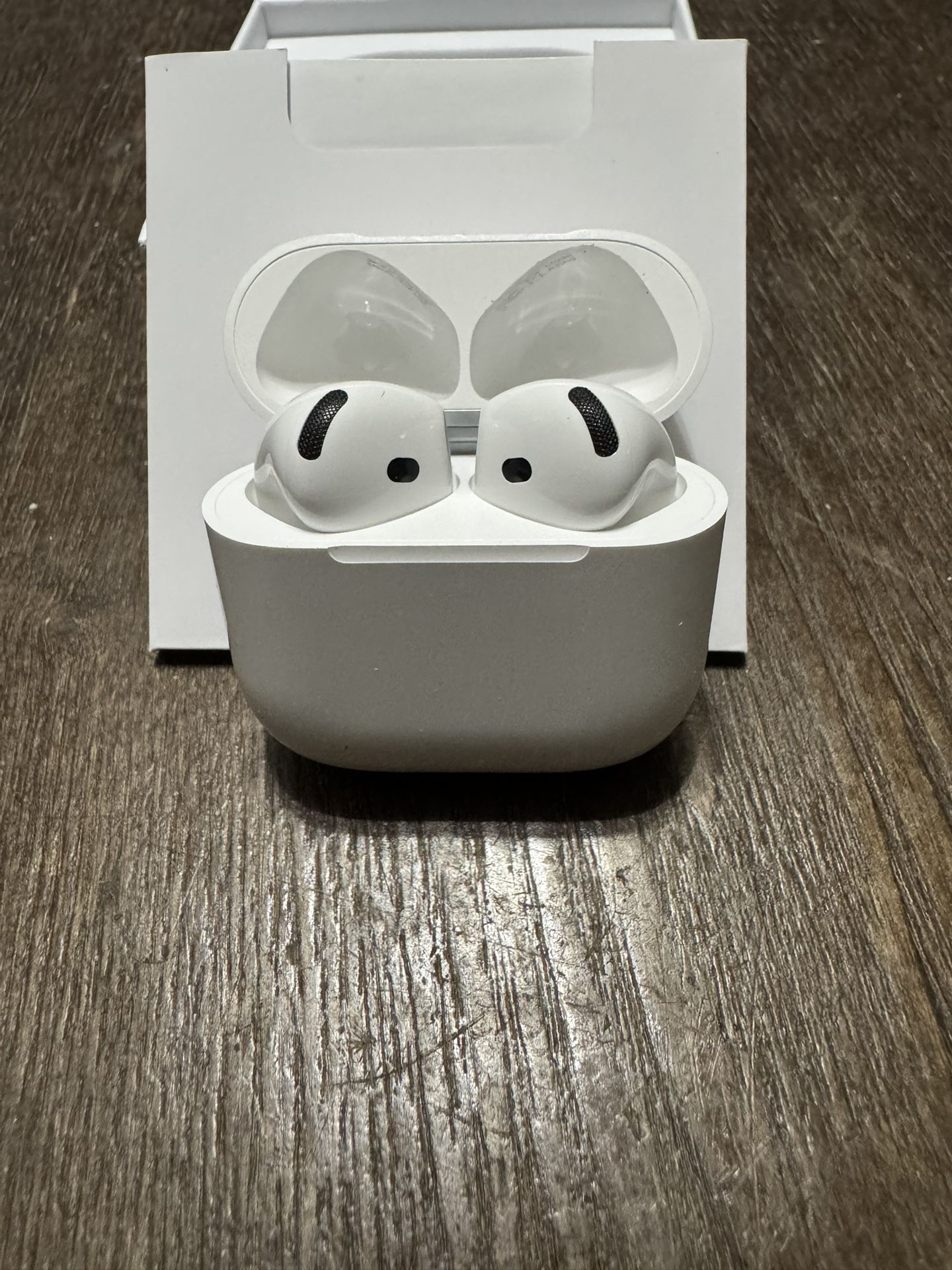 AIRPODS 4 ANC