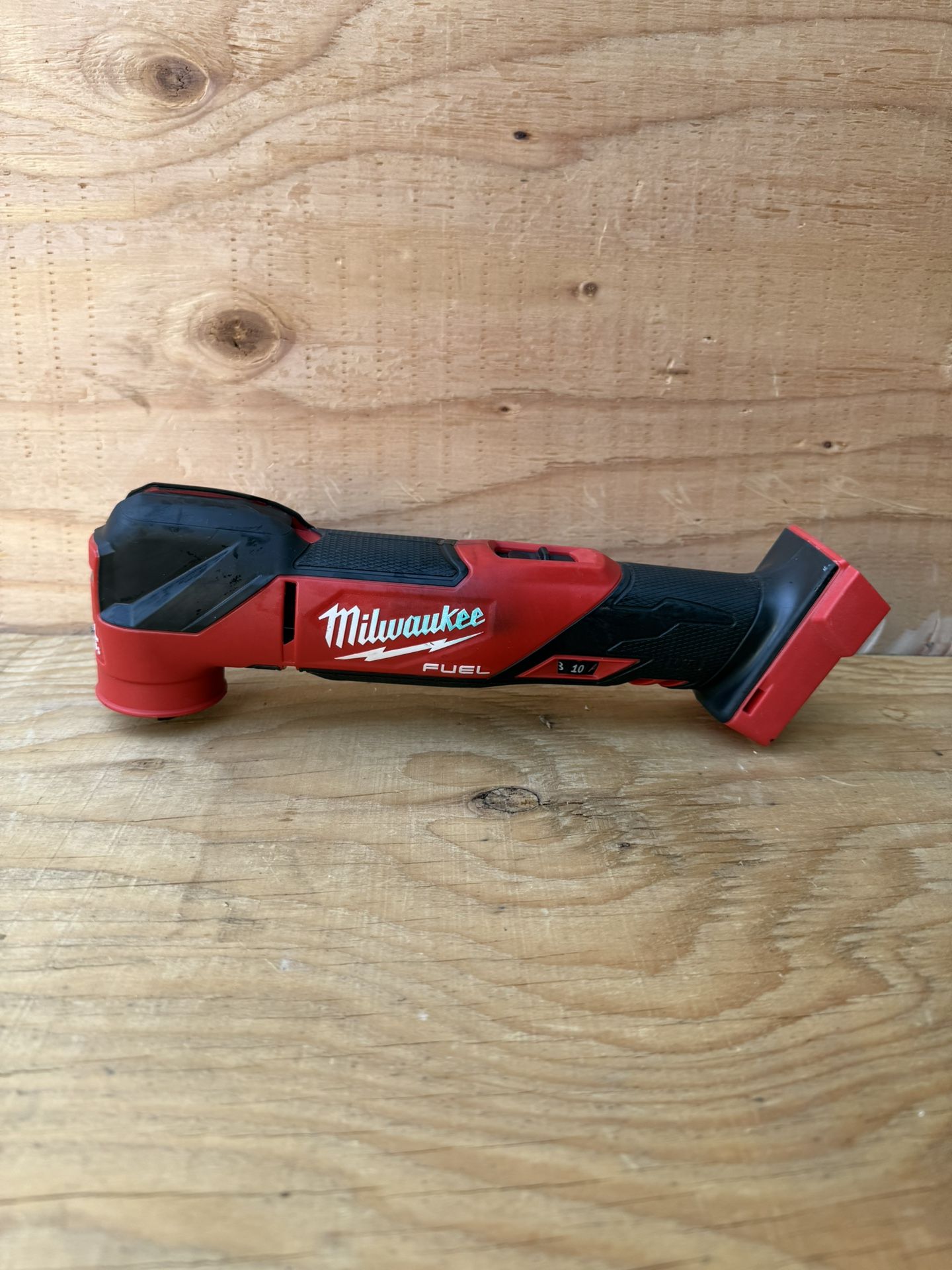 Milwaukee M18 FUEL 18V Lithium-Ion Cordless Brushless Oscillating Multi-Tool (Tool-Only)