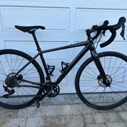 Cannondale Topstone Gravel Bike - Excellent 
