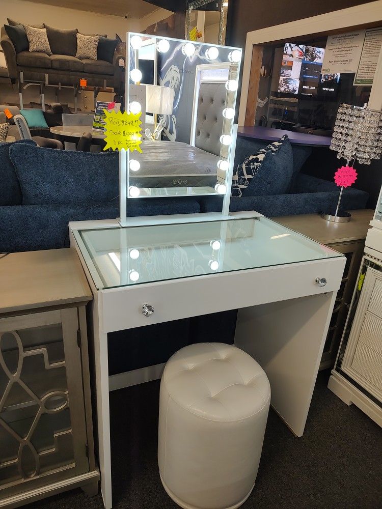 Small Vanity