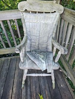 Rocking chair