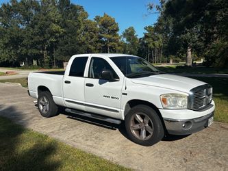 2007 Dodge Ram 1500 Big Horn Quad Cab – 5.7L Hemi – Only 115k Miles