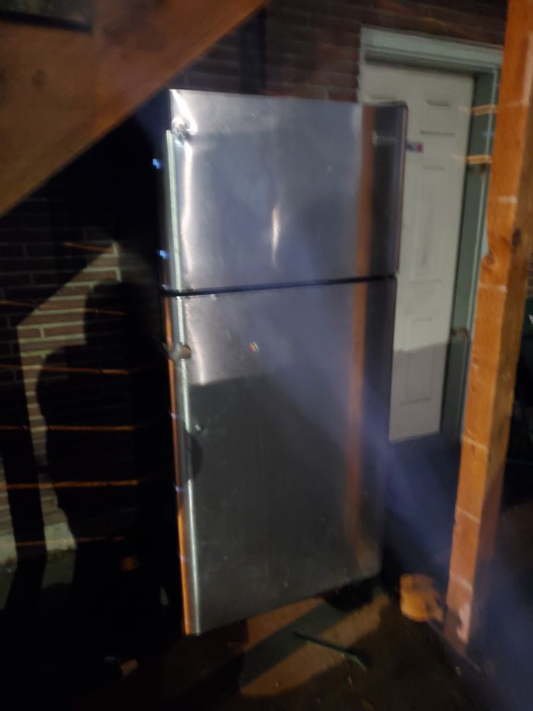 refrigerator-you-haul-away-for-sale-in-tacoma-wa-offerup