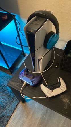 Ps5 pro disc version 1 tb w/ Bluetooth headset w/adapter  two controllers. Fully functional no issues.