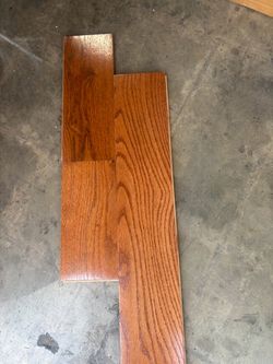Hardwood floor solid