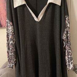 Plus Size Womens long grey top animal print sleeves size 1X new 