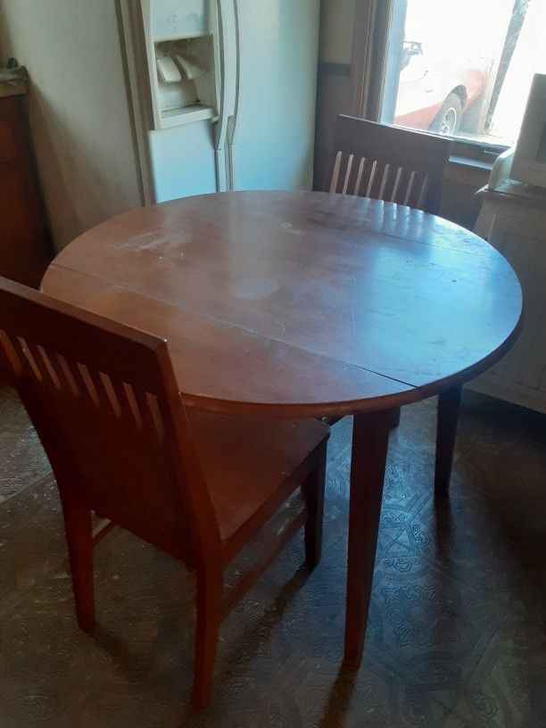 Solid Wood Kitchen Table With Chairs