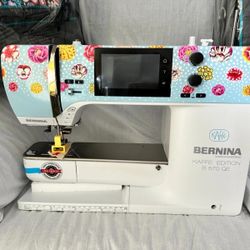 Bernina Kaffe Edition B 570 QE Sewing Machine (Special Edition)
