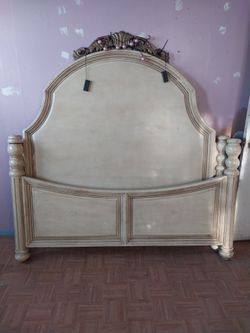 Made Of Extremely Strong Wood Special Ordered Paid $3,6004 3 Years Ago It's A Queen Size Bed And Then Victorian Style With The Posts That Go On The