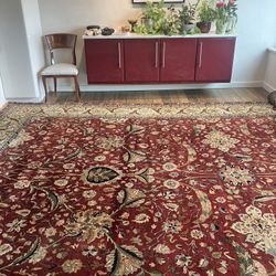  ⸻  For Sale – Vintage Hand-Woven Rug Beautiful vintage rug in excellent condition. 