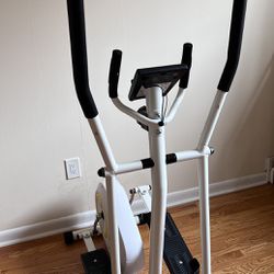 Elliptical Machine for Indoor Fitness Gym Workout