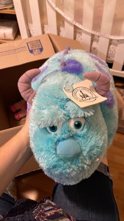 Sully Dysney Velcro pillow