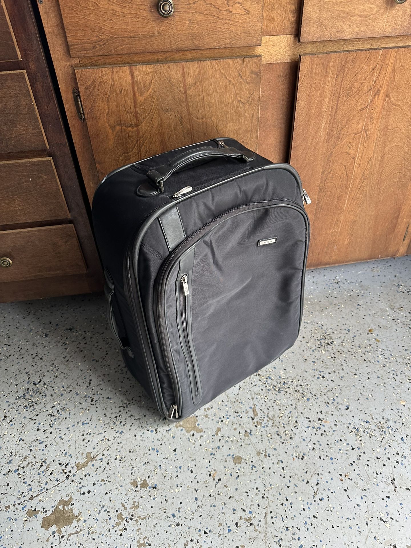 Medium luggage in great condition domination is on the picture  