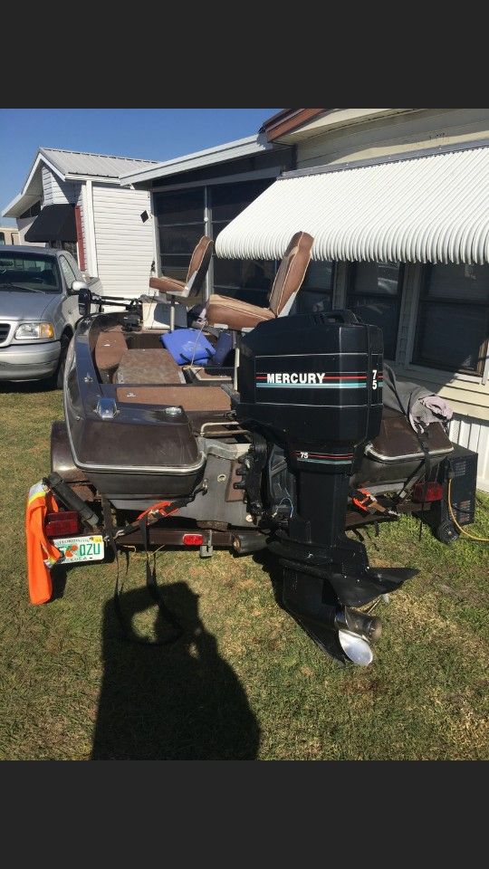 Bass boat 86 skeeter