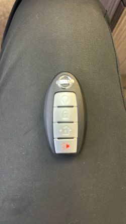 Key / smart key / Nissan smart key / refurbished