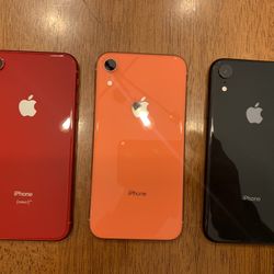 Apple iPhone XR 64GB Unlocked For Any Carrier Like New!