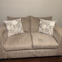 Couch set