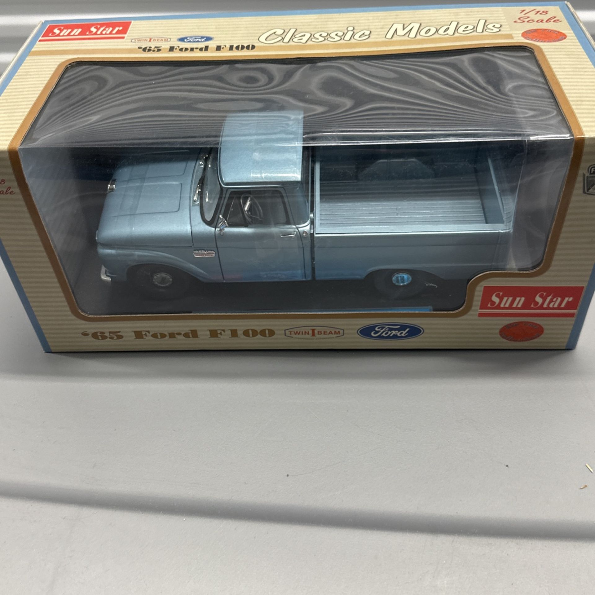 1965 Blue FORD F-100 F100 Pickup Truck 1:18 Sun Star Diecast Die Cast Metal