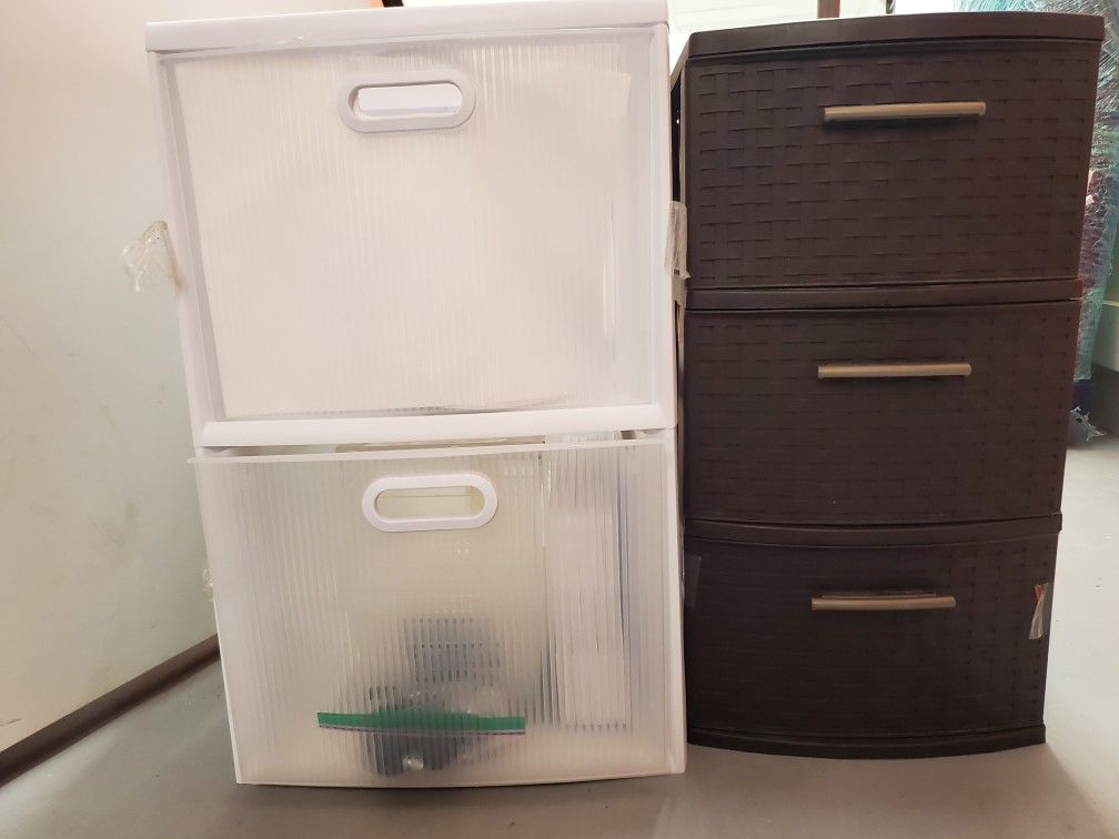 Plastic Drawers . 2 drawers