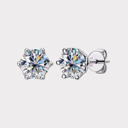 Moissanite Stud Earrings 