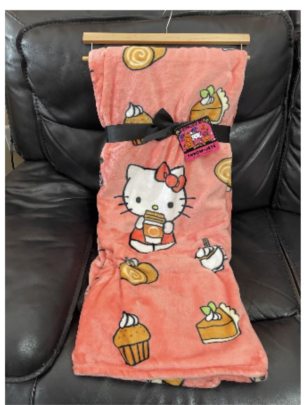 Hello Kitty Fall Blanket 
