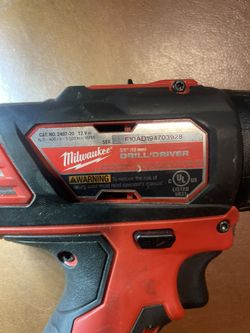 Milwaukee 12v Drill 
