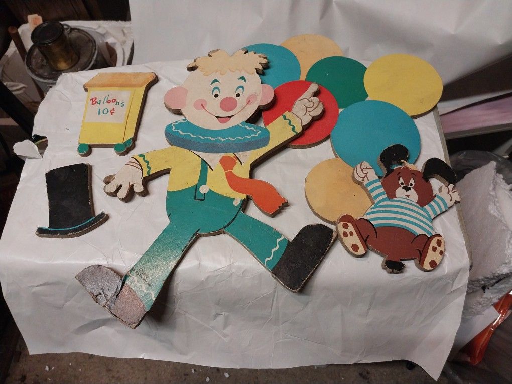 Vintage Nursery Deco