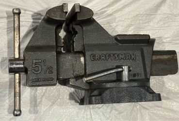 Craftsman Bench Vise 51871 Vintage Made in USA 5.5" Heavy Duty 4-Bolt Swivel Base Pipe Jaws