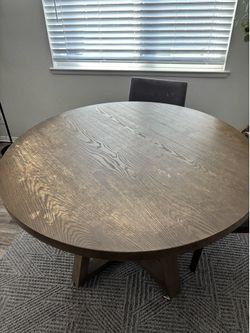 Dining room table