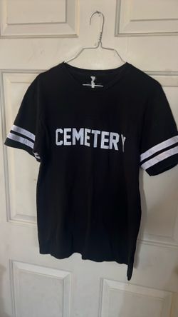 Discount cemetery Black “cemetery “ shirt M