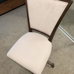 Comfy Chair with wheels