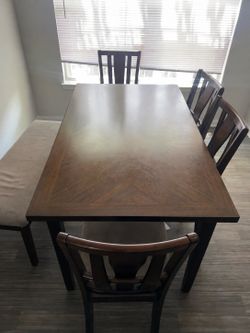 Dining room table