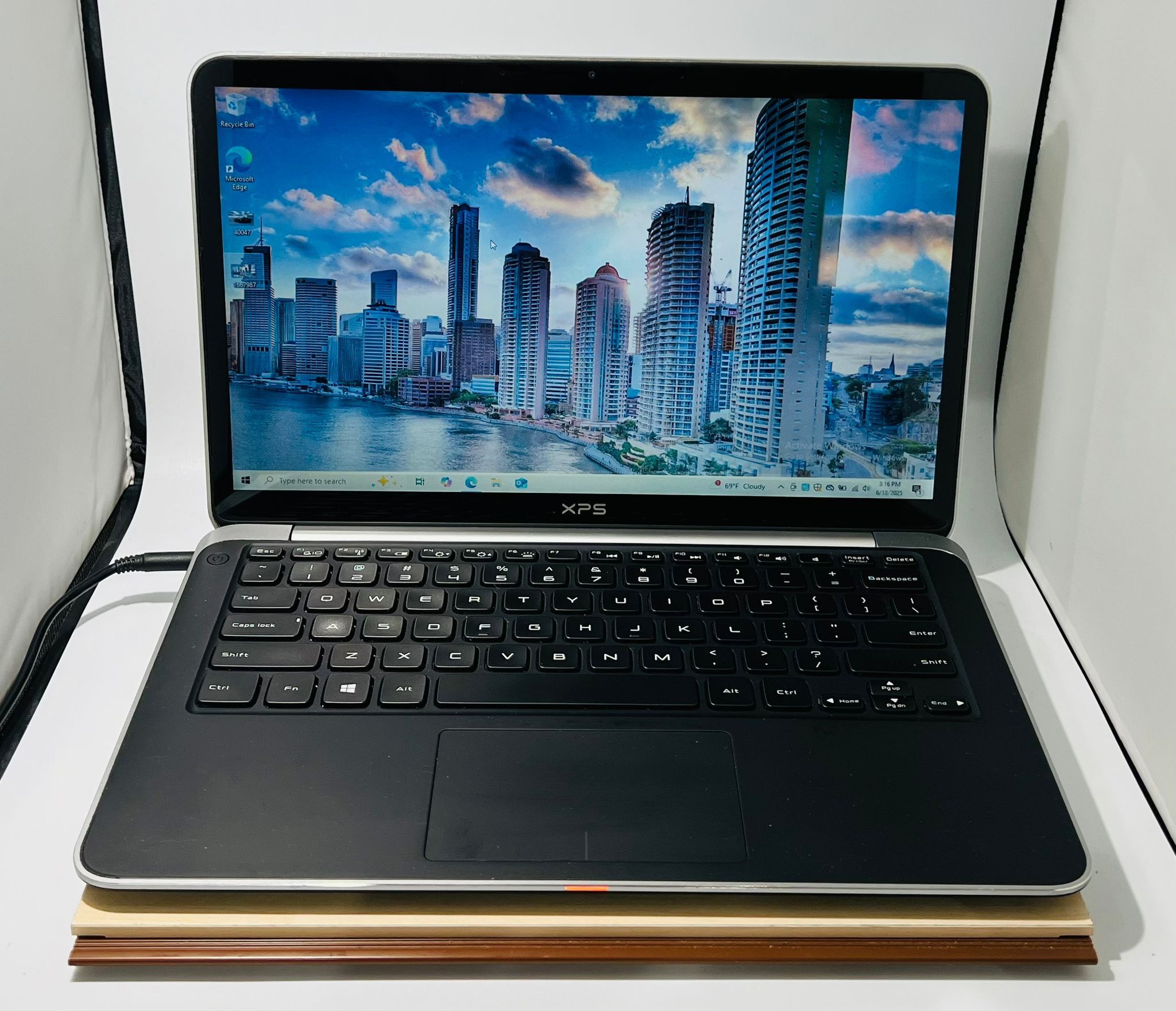 DELL XPS 13 inch L322X Intel Core i5-3337u 1.80Ghz 4GB 120GB SSD