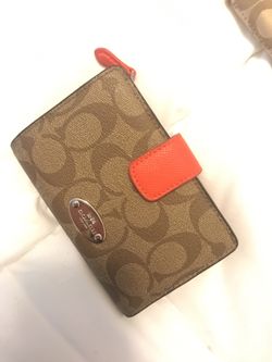 Coach wallet great condition light brown and orangish good shape