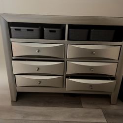 Tv stand / MAKLAINE Modern Wood 6-Drawer TV Stand in Silver Champagne
