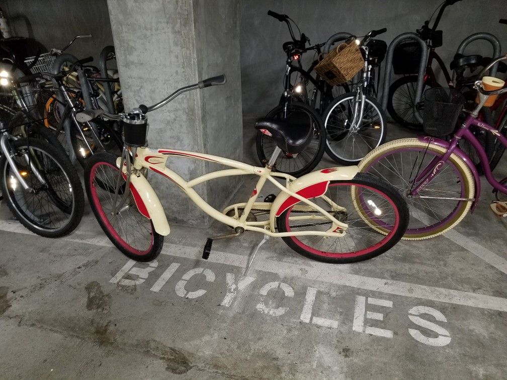 His and hers Cruisers. Great Bikes