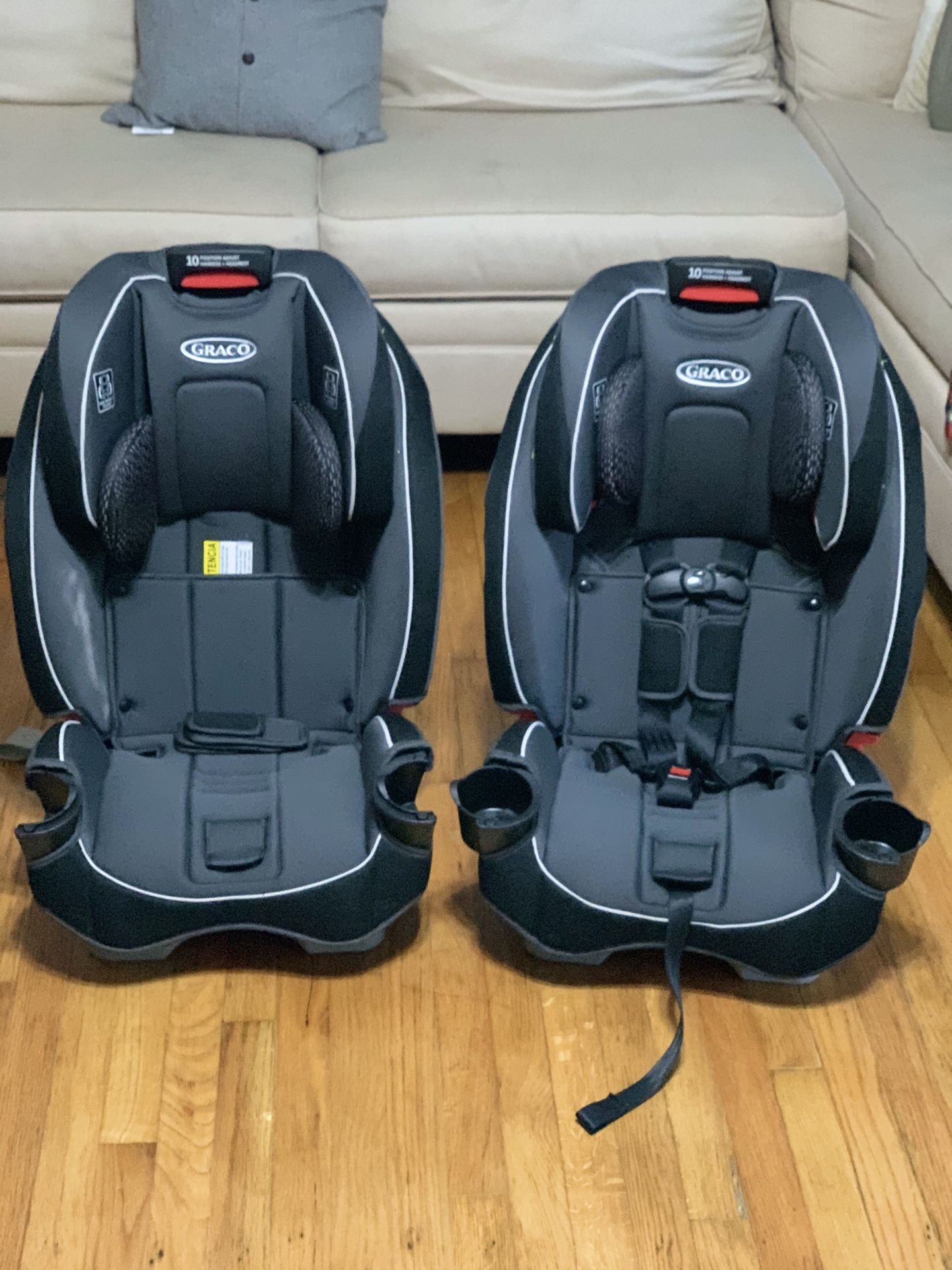 “PENDING”Graco Slim Fit All In One Convertible Car Seats $100 ea.o.b.o