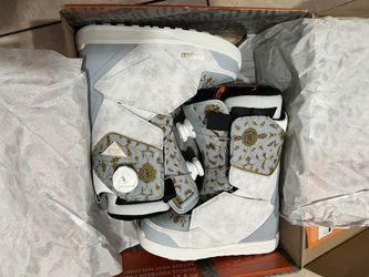 ThirtyTwo Snowboard Boots. Women