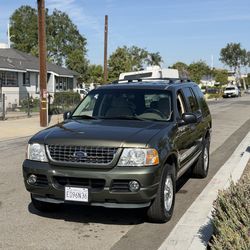 2004 Ford Explorer