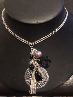 Necklace with pendant