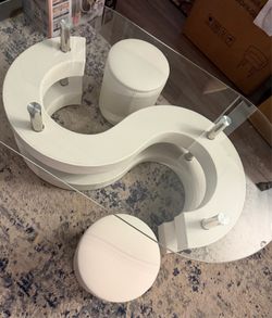 Coffee Table w/ 2 Removable Stools