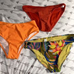 4 bikini bottoms ( all size small) 