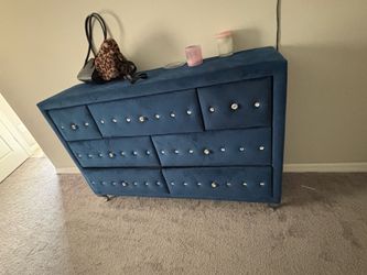 Bedroom set