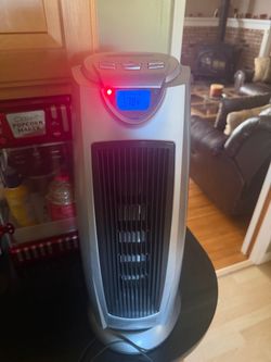 Comfort Zone CZ499R Oscillating Digital Ceramic Tower Heater