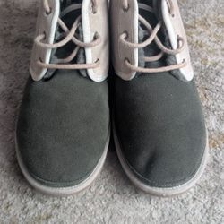 Size 12 UGG Men's Boots