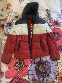 Tommy hillfiger coat size small pick up only