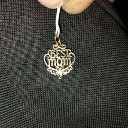 14K Gold Best Mom Charm 