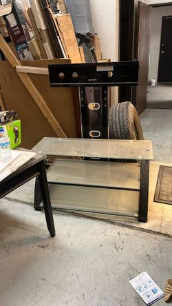 Entertainment Center With Mount 