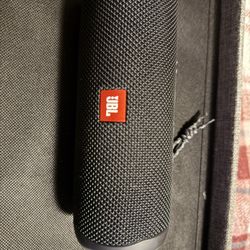 JBL Flip 5