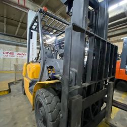 KOMATSU forklift For Sale Pneumatic Tires 